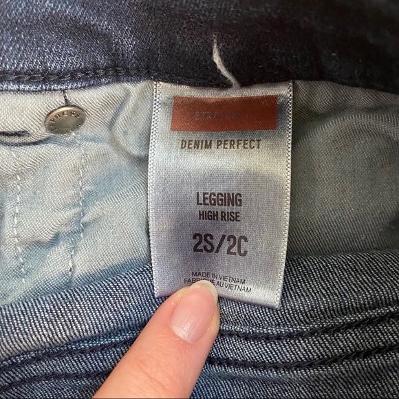Express High Rise Legging Jeans - Picture 5 of 5